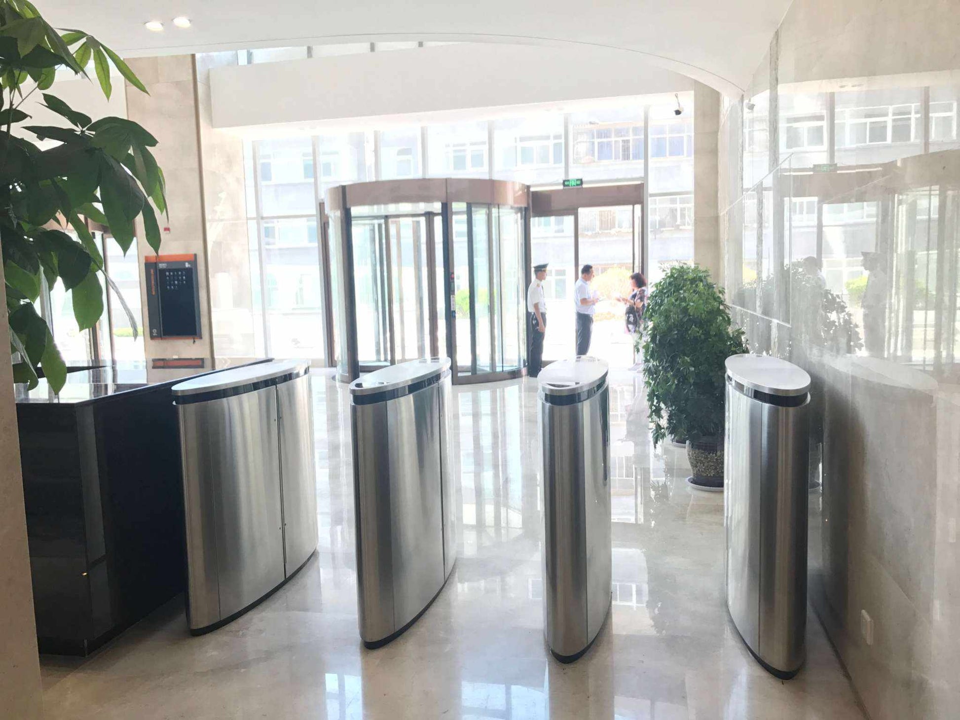 Evolve - RG200 Retractable Gate