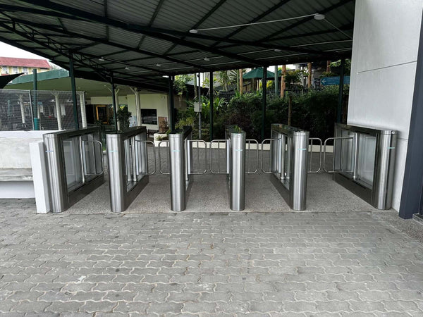 Evolve UK - External Speed Lane Gates - Outdoor Access Control